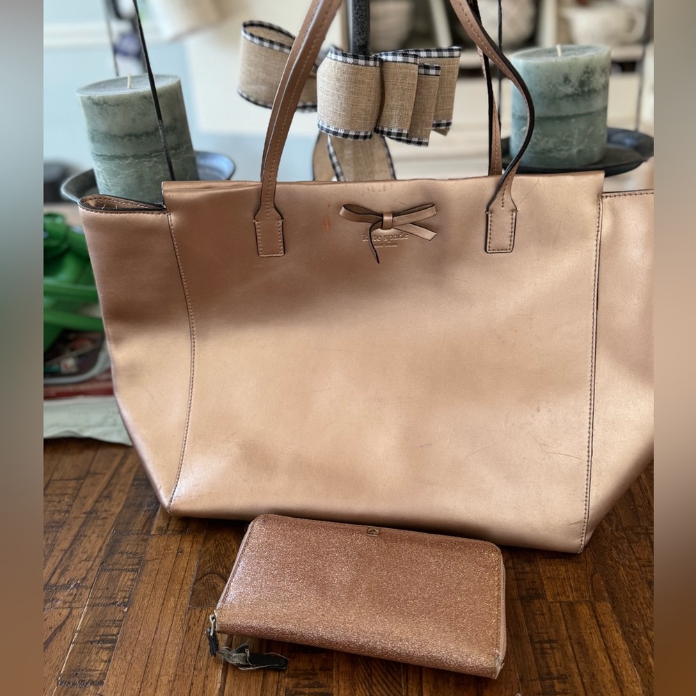 KATE SPADE ROSE GOLD TOTE & GLITTER ROSE GOLD LARGE tri open wallet.